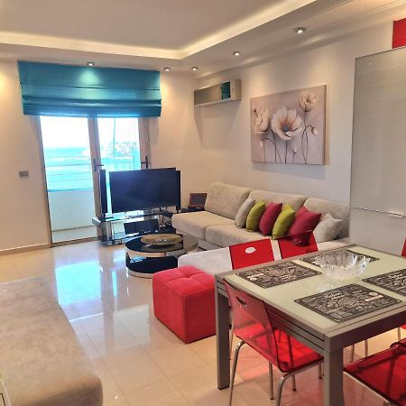 Luxury Seafront Apartments Sarandë Buitenkant foto